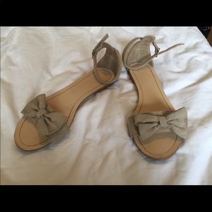 Beige Bow Sandals